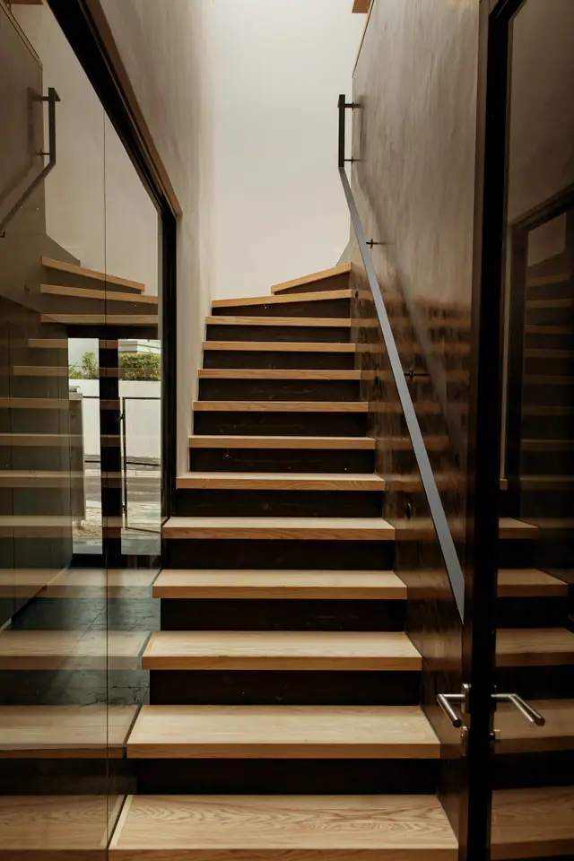 Escalier suspendu